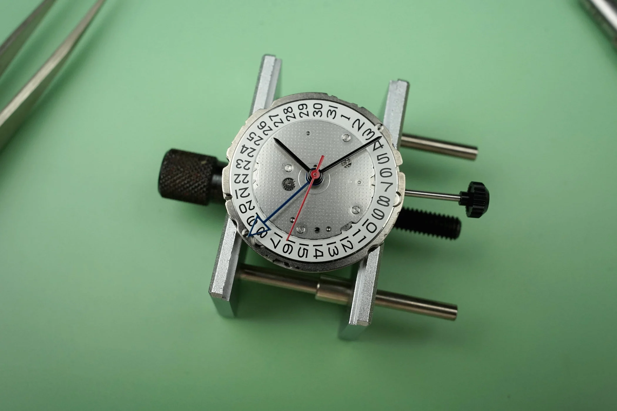 Miyota 9075 GMT