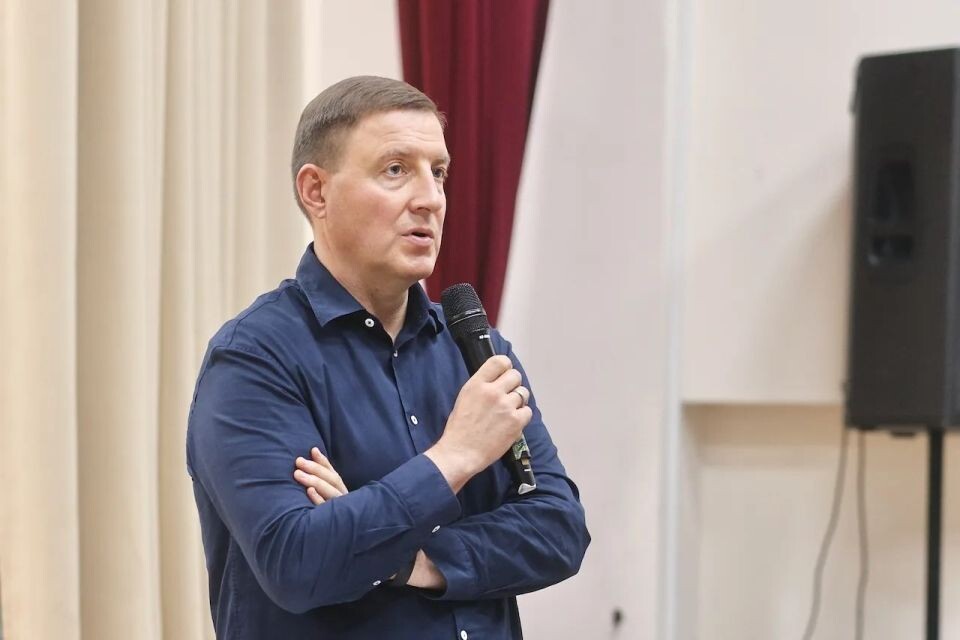    Встреча Андрея Турчака с жителями сел Майминского района. Источник: max.ru/turchak_andrey