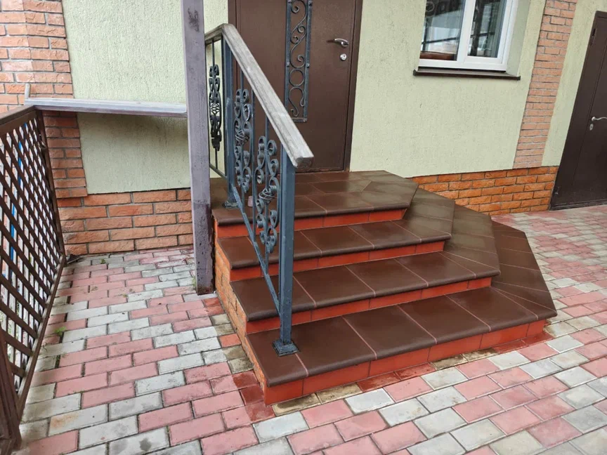 Ступени крыльца из ППК от Виэко