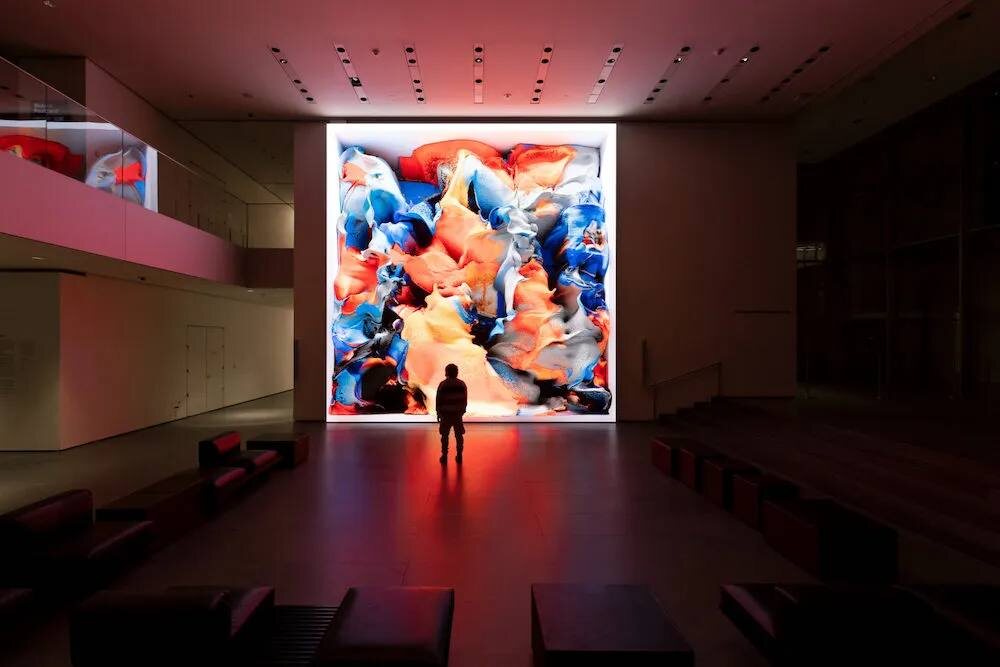 View of «Refik Anadol: Unsupervised,» 2022–23, The Museum of Modern Art, New York.Photo: Robert Gerhardt/MoMA.