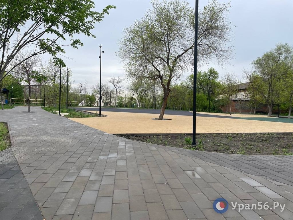    В администрации Орска объяснили, почему в Центральном парке до сих пор не установили детскую площадку
