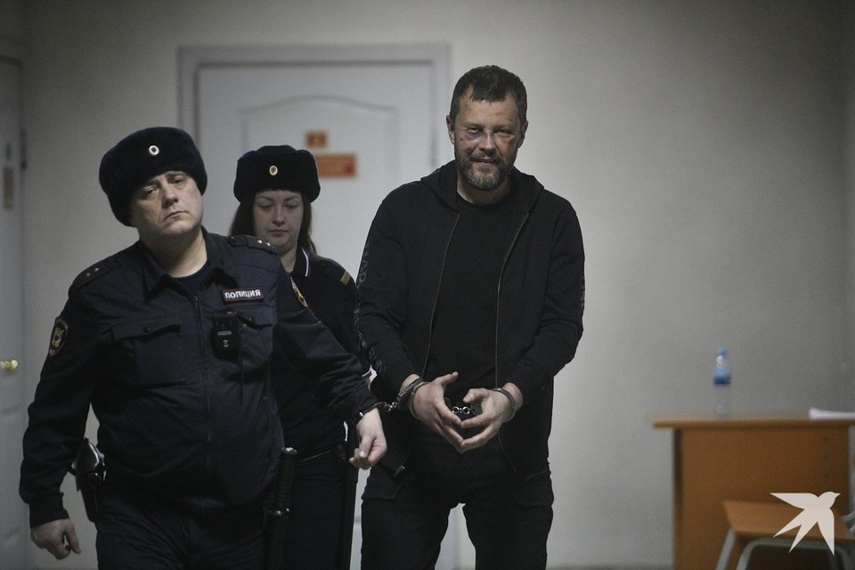    Бизнесмен не признает вину в убийстве и изнасиловании девочек Алексей БУЛАТОВ