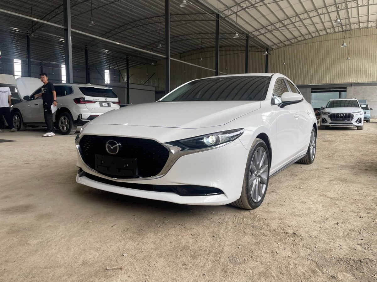 Mazda 3 Axela