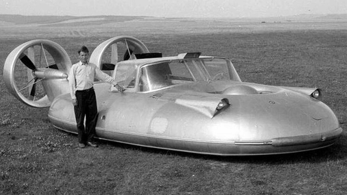 ГАЗ-16А с маршевыми винтами, источник: https://automotive-heritage.com/model/2579