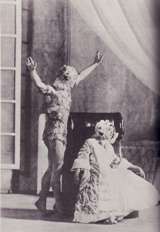 Вацлав Нижинский и Тамара Карсавина в балете "Призрак розы". 1911 год.