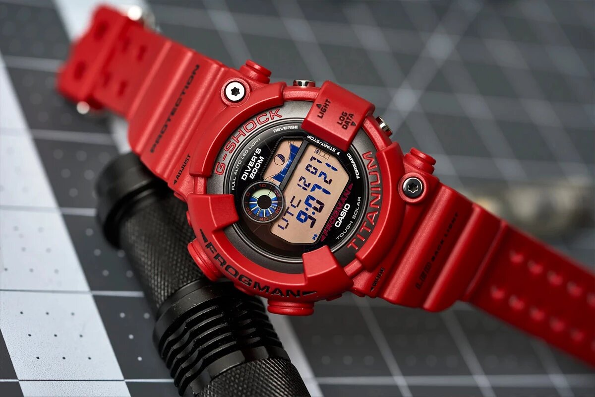 G-Shock GW-8230NT-4E — дайверские часы с историей. Надежные, прочные, с легкими материалами