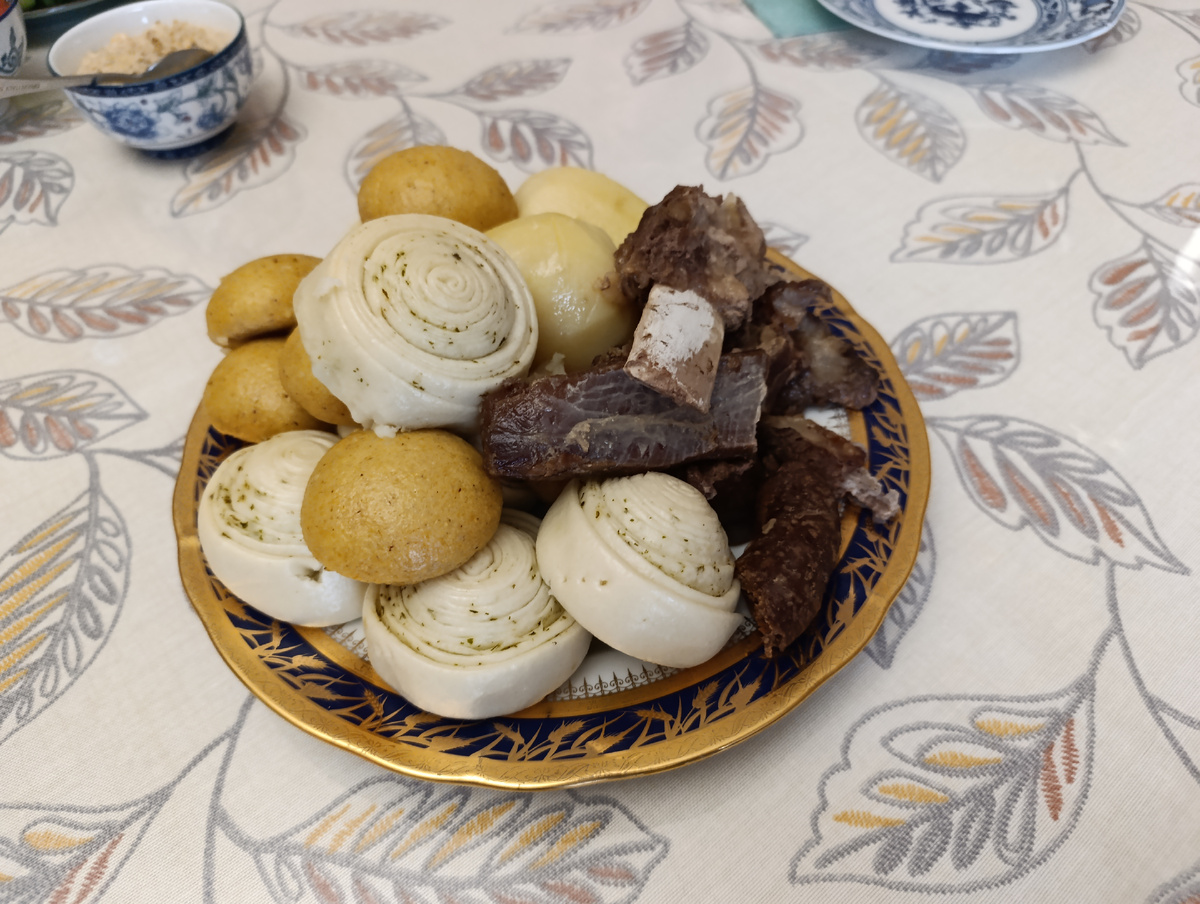 Хинкал даргинский и хинкал кукурузный.