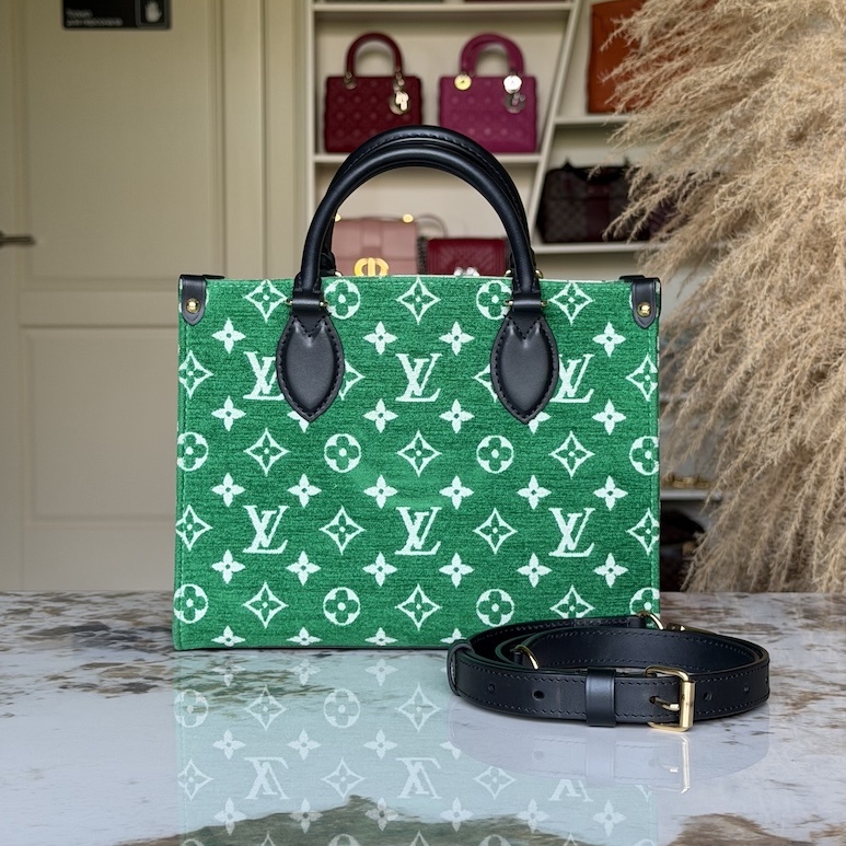 Сумка Louis Vuitton OnTheGo PM оригинал Москва