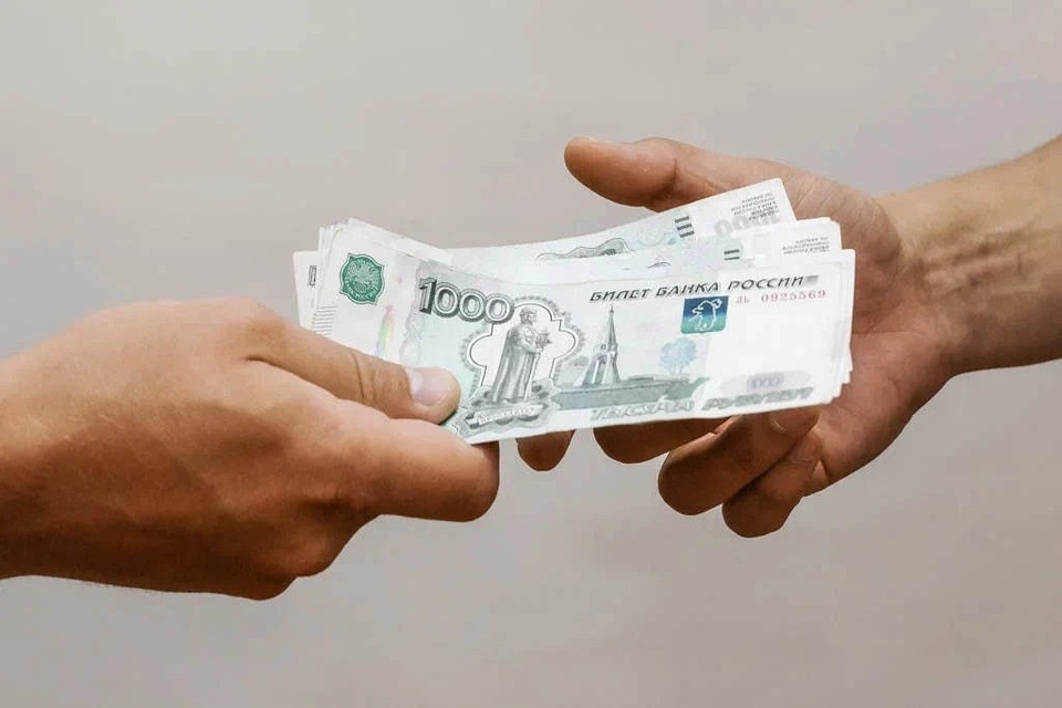    При этом, как установило надзорное ведомство, у организации имелись финансовые возможности для погашения долгов перед сотрудниками Светлана МАКОВЕЕВА