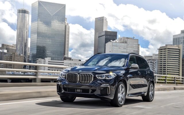 BMW X5 M50d (Фото: BMW)
