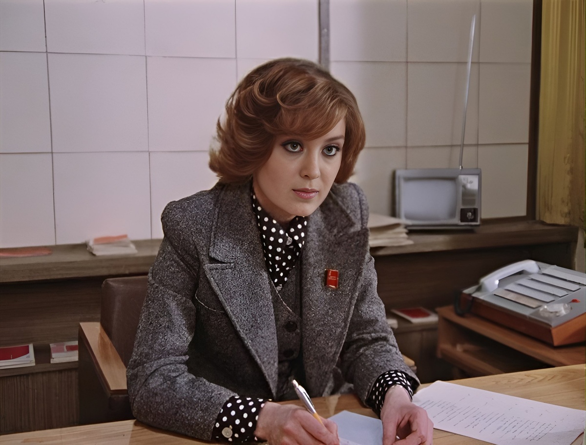 Маргарита Терехова в роли Катерины Тихомировой. Сгенерировано ИИ.