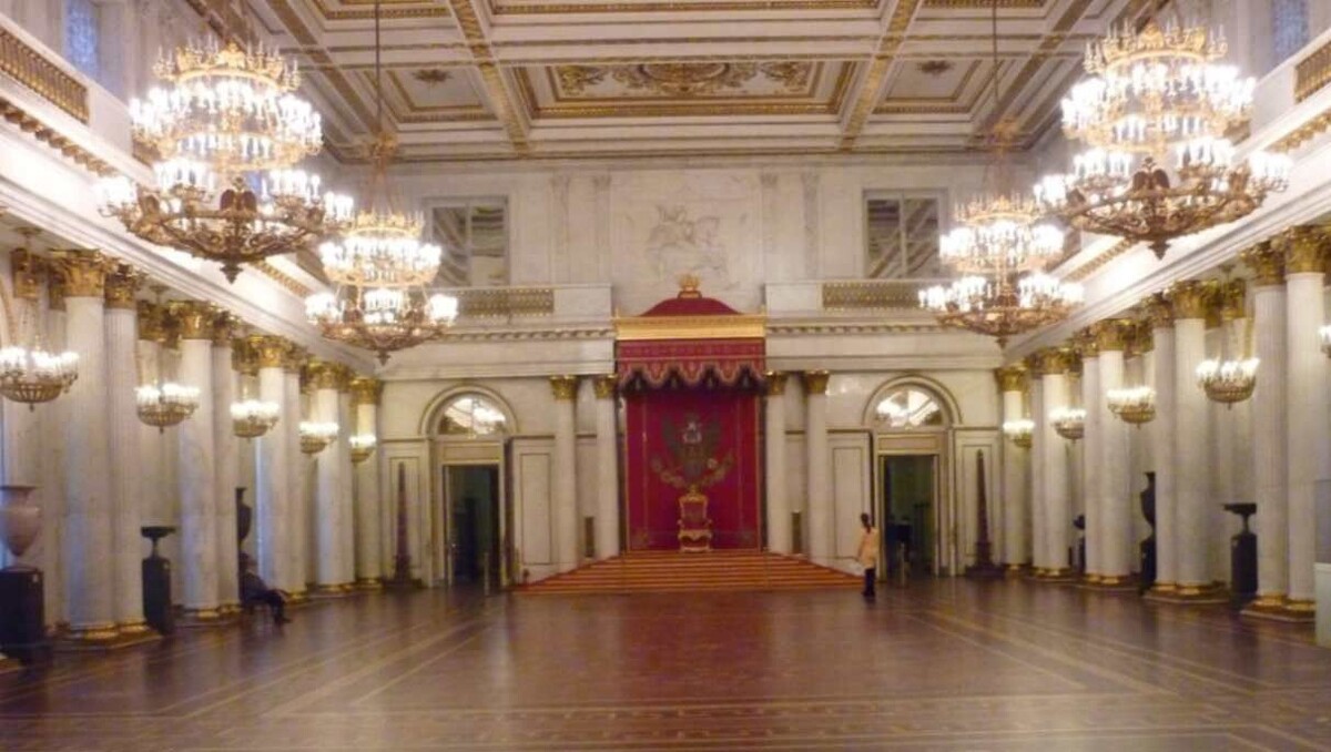 Георгиевский зал в Эрмитаже.
