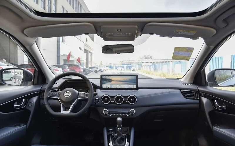 Интерьер Nissan Qashqai Glory📷
