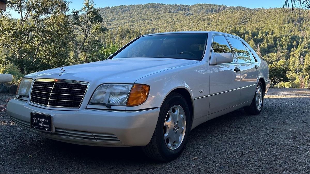 Mercedes 600 SEL V12 1992 года