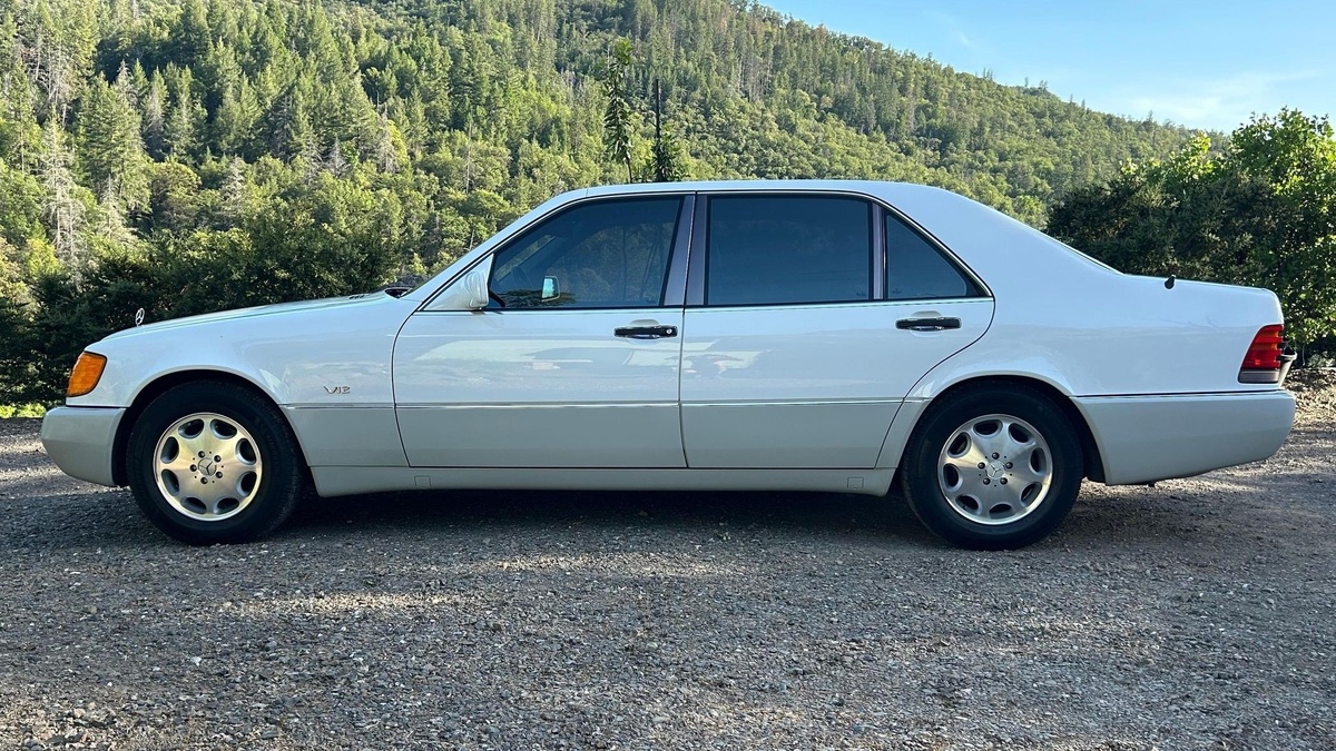 Mercedes 600 SEL V12 1992 года