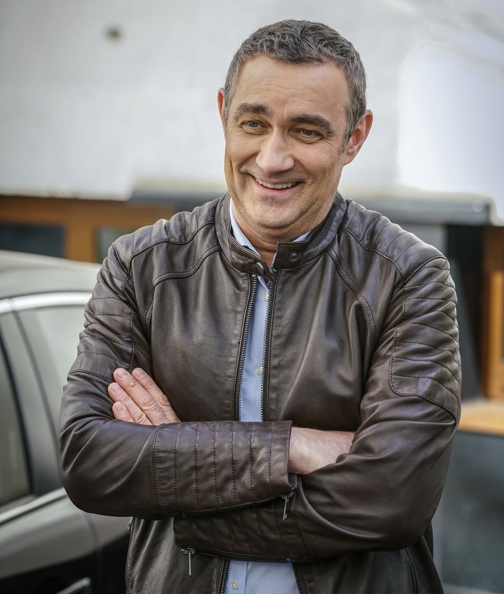 Константин Юшкевич, кадр из сериала «Балабол»