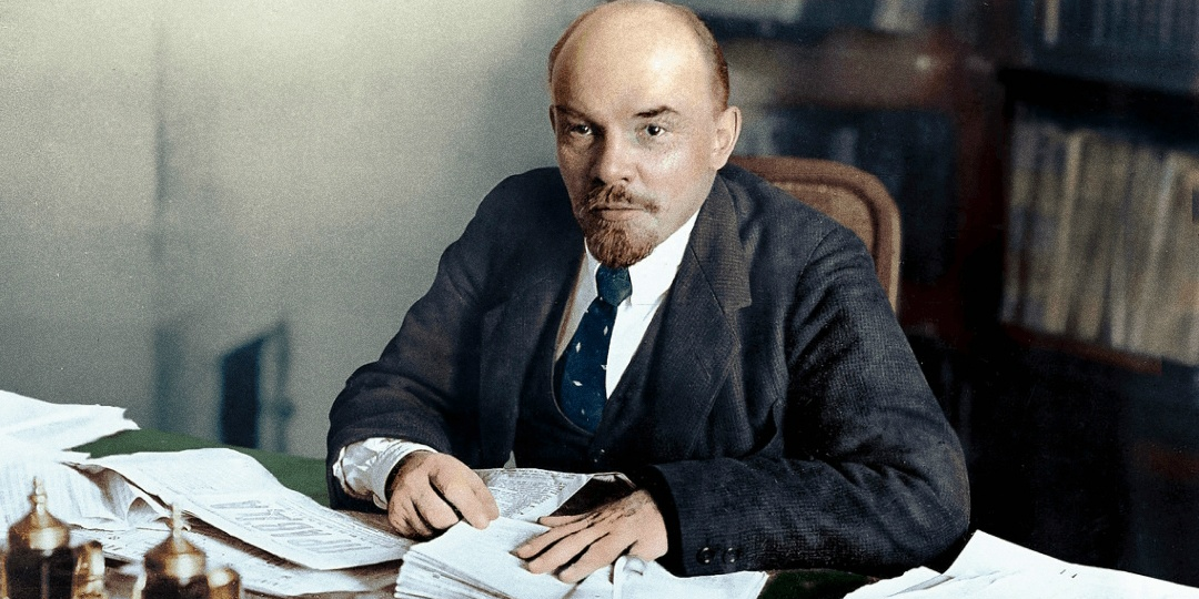 Статья Виктории Янтуриной с критикой Александра Дюкова