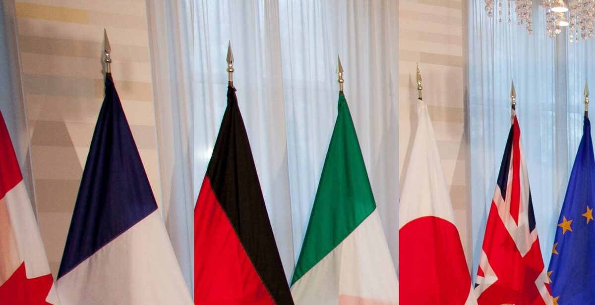     Флаги G7   
(cc) Rijksvoorlichtingsdienst