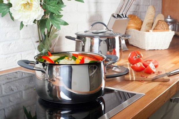 Как выбрать идеальную кастрюлю для кухни: подробный обзор плюсов и минусов разных вариантов