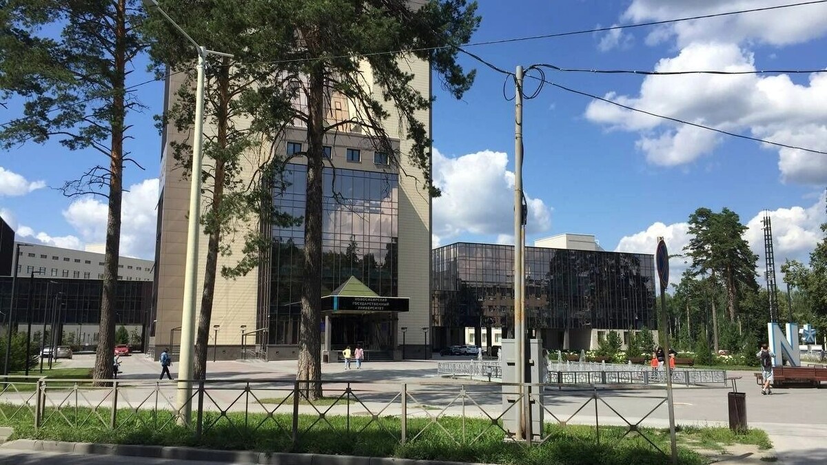    В университетах высокие проходные баллы   1MI