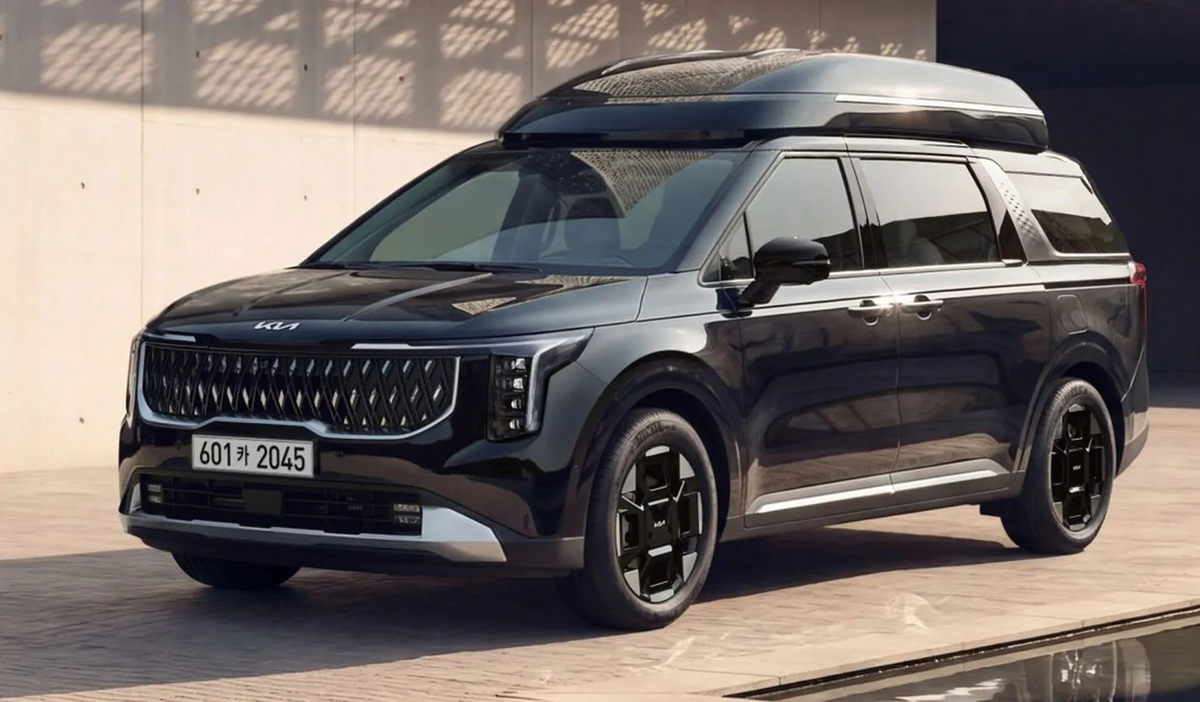 Новый Kia Carnival High Roof в базовом варианте исполнения