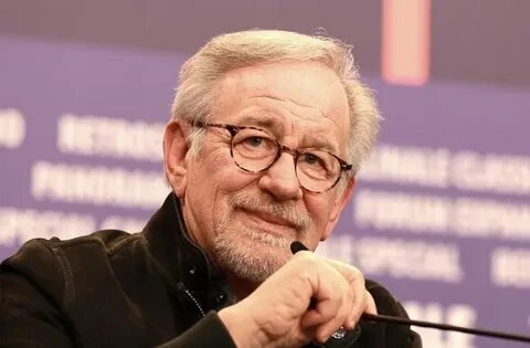Спилберг во время интервью