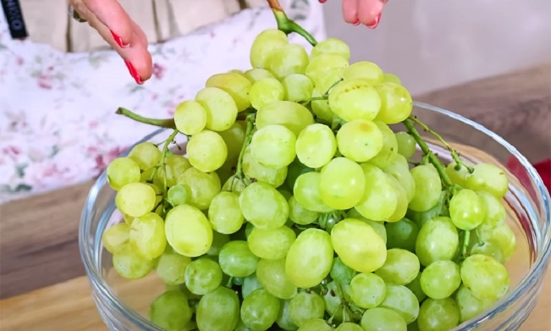 Как сохранить ягоды и фрукты свежими до самой весны: проверенные способы