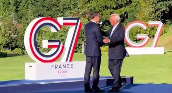    emmanuelmacron/TikTok