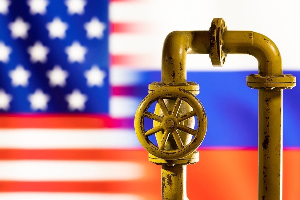    Срок действия лицензии США на поставки российской нефти истек в 7:00 утра 17 июня REUTERS
