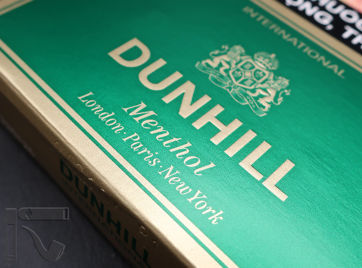 Сигареты Dunhill International Menthol. Фото: © канал "Уголок Курильщика"