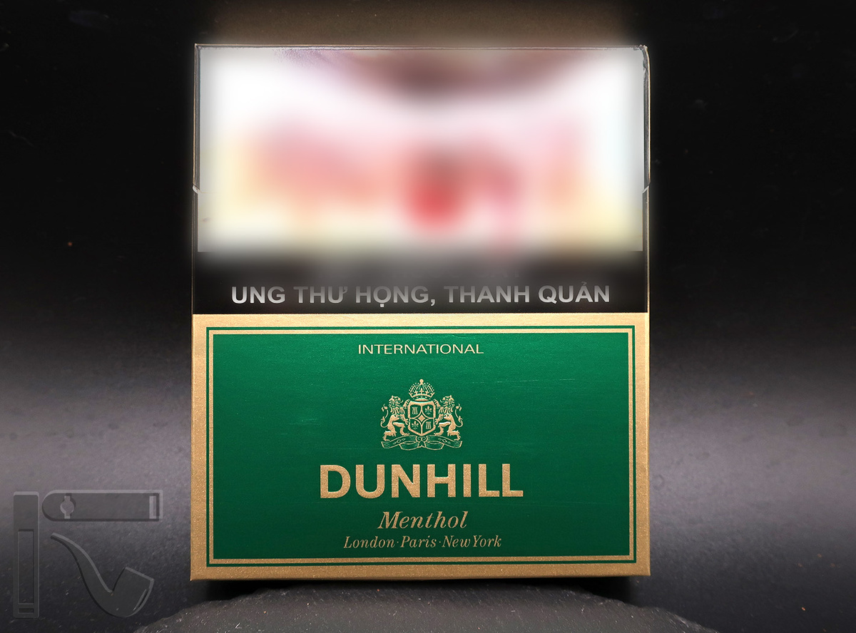 Сигареты Dunhill International Menthol. Фото: © канал "Уголок Курильщика"