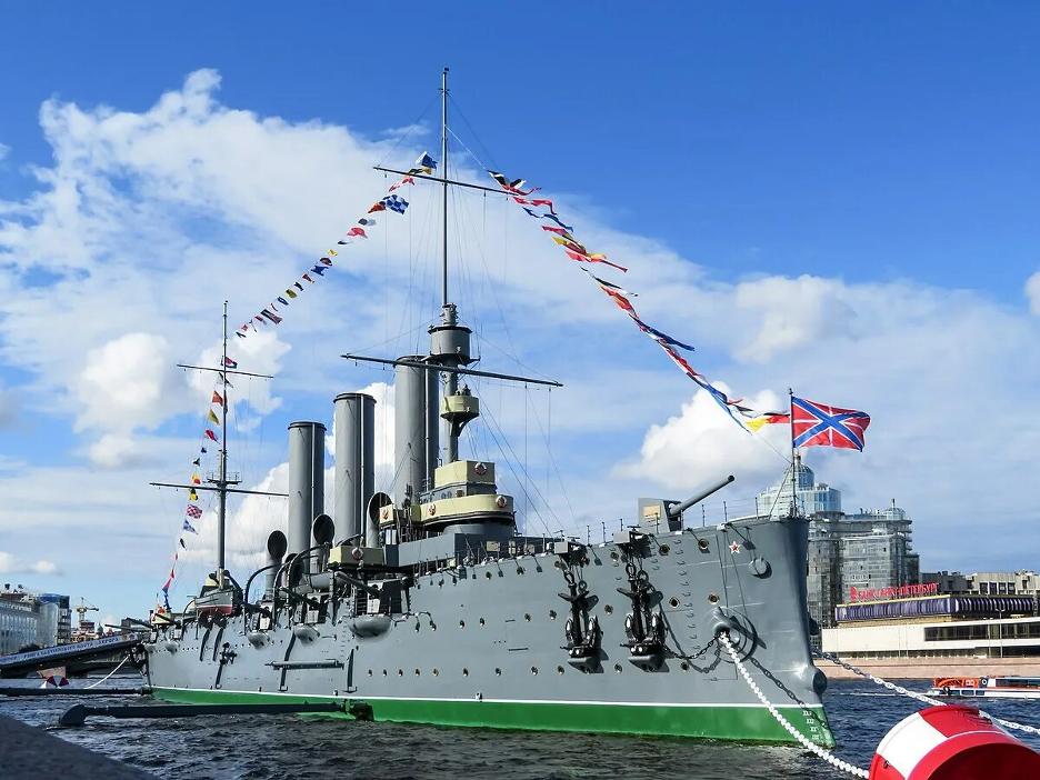 Современный вид «Авроры». Источник: ru.wikivoyage.org