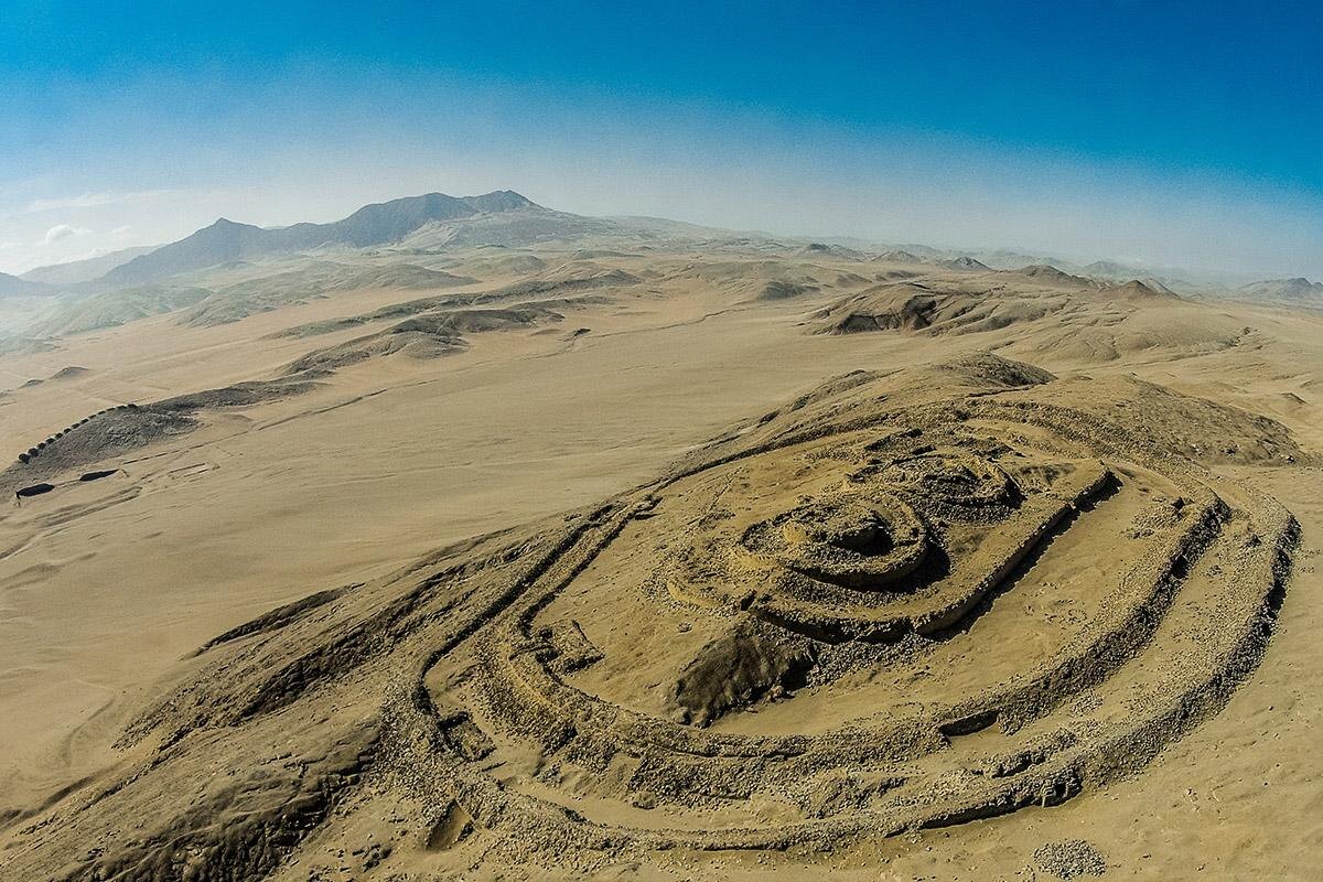 IDARQ / Unesco.org📷Археологический комплекс Чанкильо в Перу также называют одной из древнейших и загадочных обсерваторий