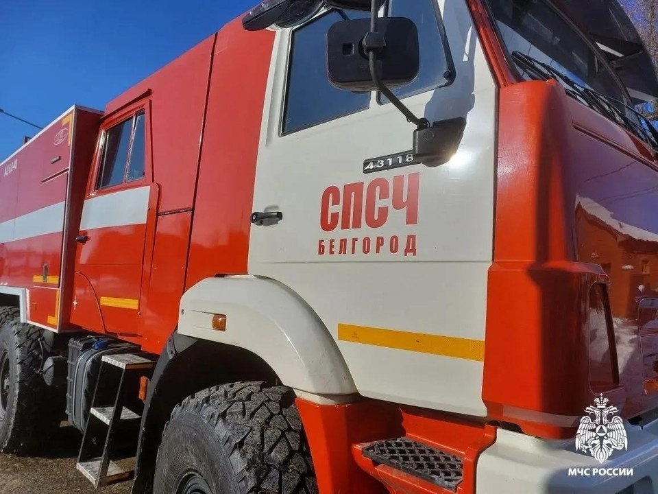    На ликвидацию пожара на улицу Донецкую выезжали четыре человека и одна единица техники. Алексей СЕРГУНИН
