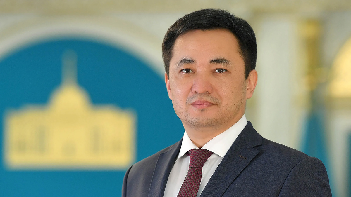   Айбек Дадебай 
akorda.kz