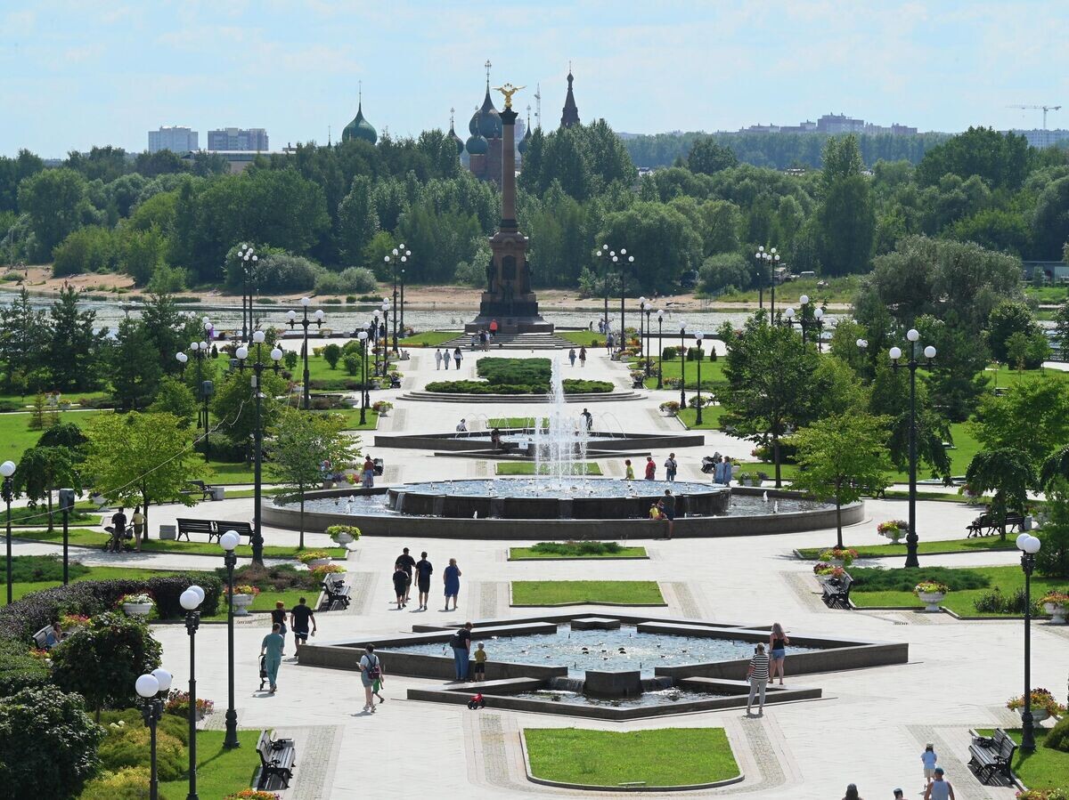    Вид на "Стрелку" у впадения в Волгу реки Которосли, Ярославль | © РИА Новости / Рамиль Ситдиков