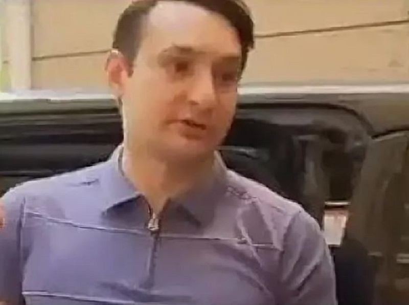 Рустем Трахов, несмотря на решение суда, продолжал жить в конфискованном у него доме. 