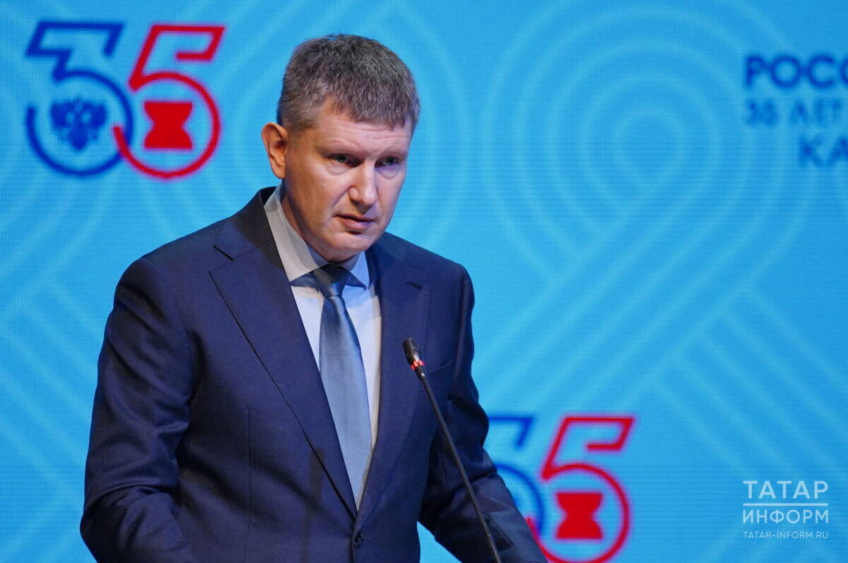 Максим Решетников зачитал приветственную телеграмму Президента России Владимира ПутинаФото: © Владимир Васильев / «Татар-информ»