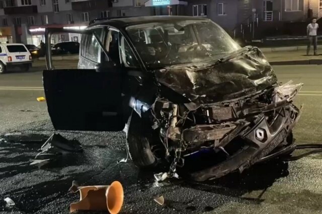    Renault поверждена меньше. Фото: Госавтоинспекция Башкортостана