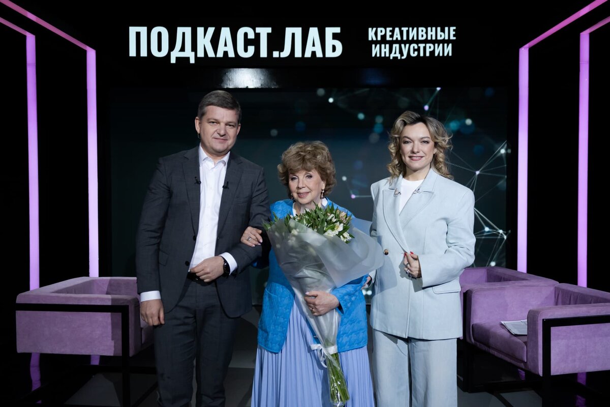 Роман Карманов, Лариса Рубальская и Елена Кипер