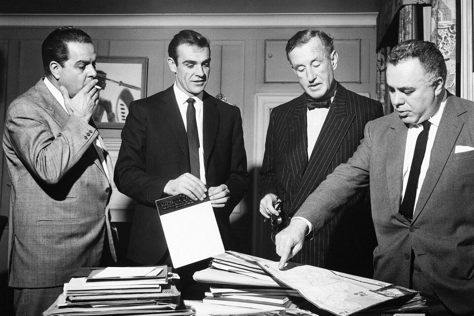    Гарри Зальцман, Шон Коннери, Ян Флеминг и Альберт Брокколи, 1962 год