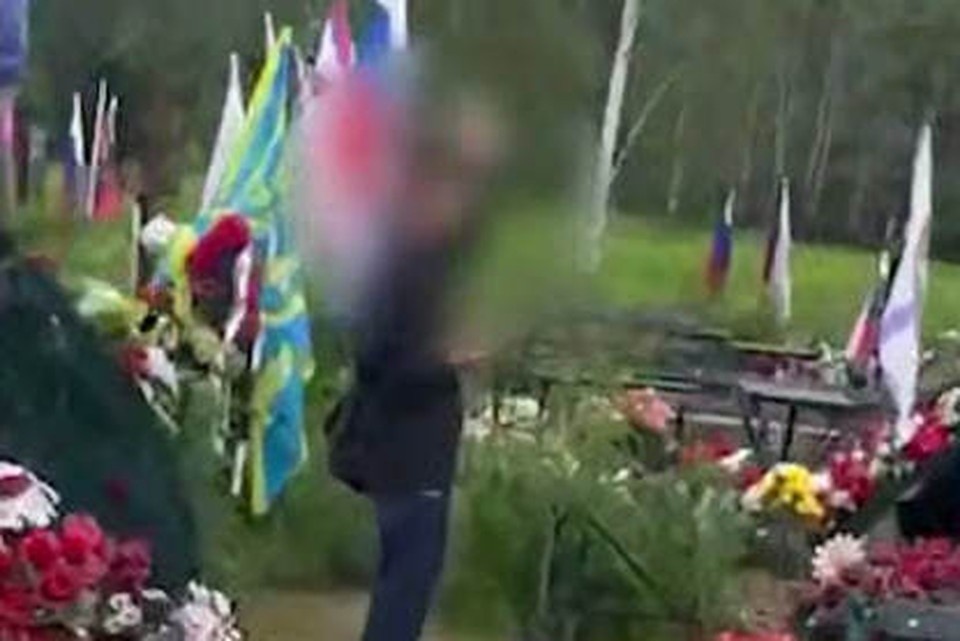    Девушка ездила по городам и выполняла задания мошенников. Фото: 4 канал