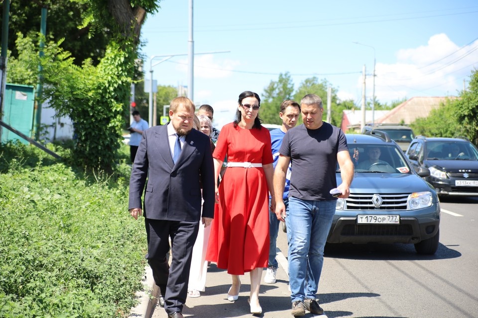    По народной программе отремонтировали дорогу по улице Фрунзе в Луганске Валерия РАЗИНА