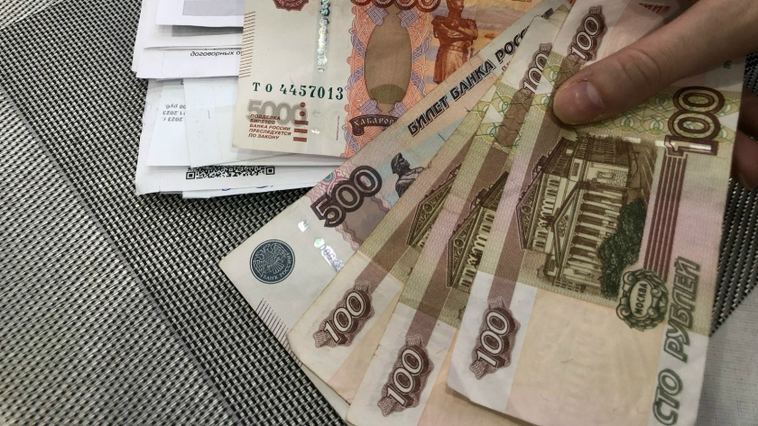 В Волжском пенсионер отдал мошенникам около 20 миллионов рублей