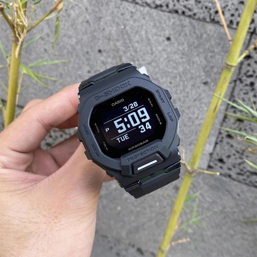 Спортивная модель G-Shock GBD-200UU-1E оснащена акселерометром — встроенным датчиком движения