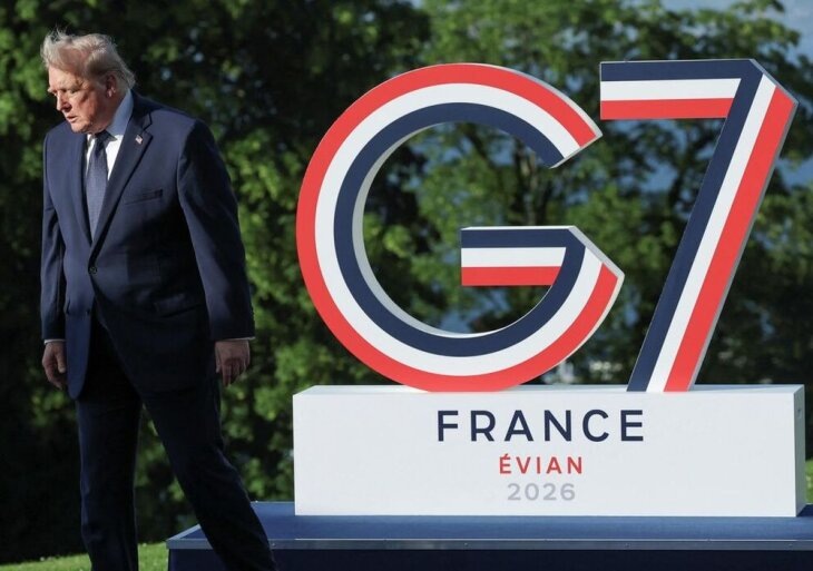     Президент США Дональд Трамп на саммите G7 в Эвиан-ле-Бен. Источник: bloomberg.com.
