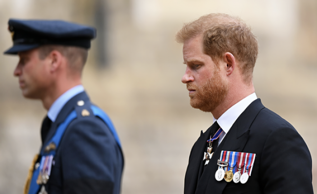    Принц Уильям и принц Гарри. Фото: Justin Setterfield / Getty Images