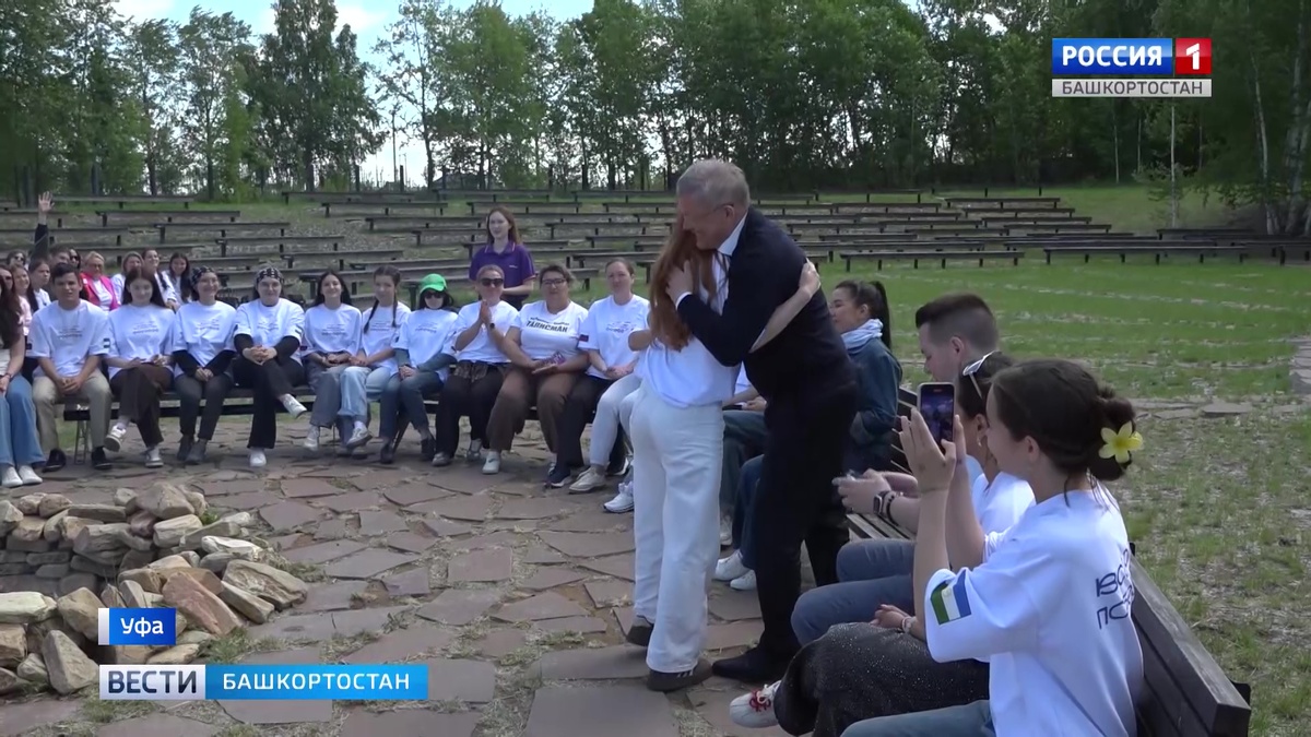     В Башкортостане учредят звание «Заслуженный работник молодежной политики»
