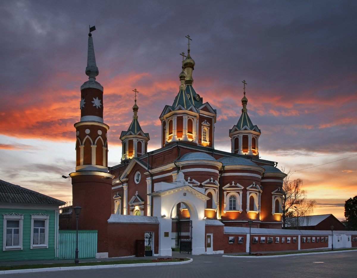 Брусенский Успенский монастырь в Коломне. Источник: Shutterstock, Shevchenko Andrey