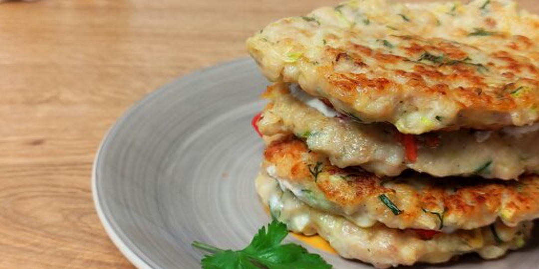 Кабачки и фарш по-новому: вкусные мини-бургеры для всей семьи